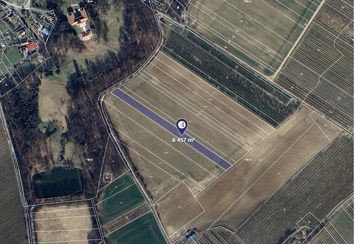 Prodej pole 22 869 m²