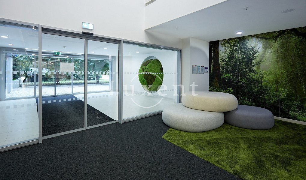 Pronájem kanceláře 740 m², Praha – náhled fotky 2