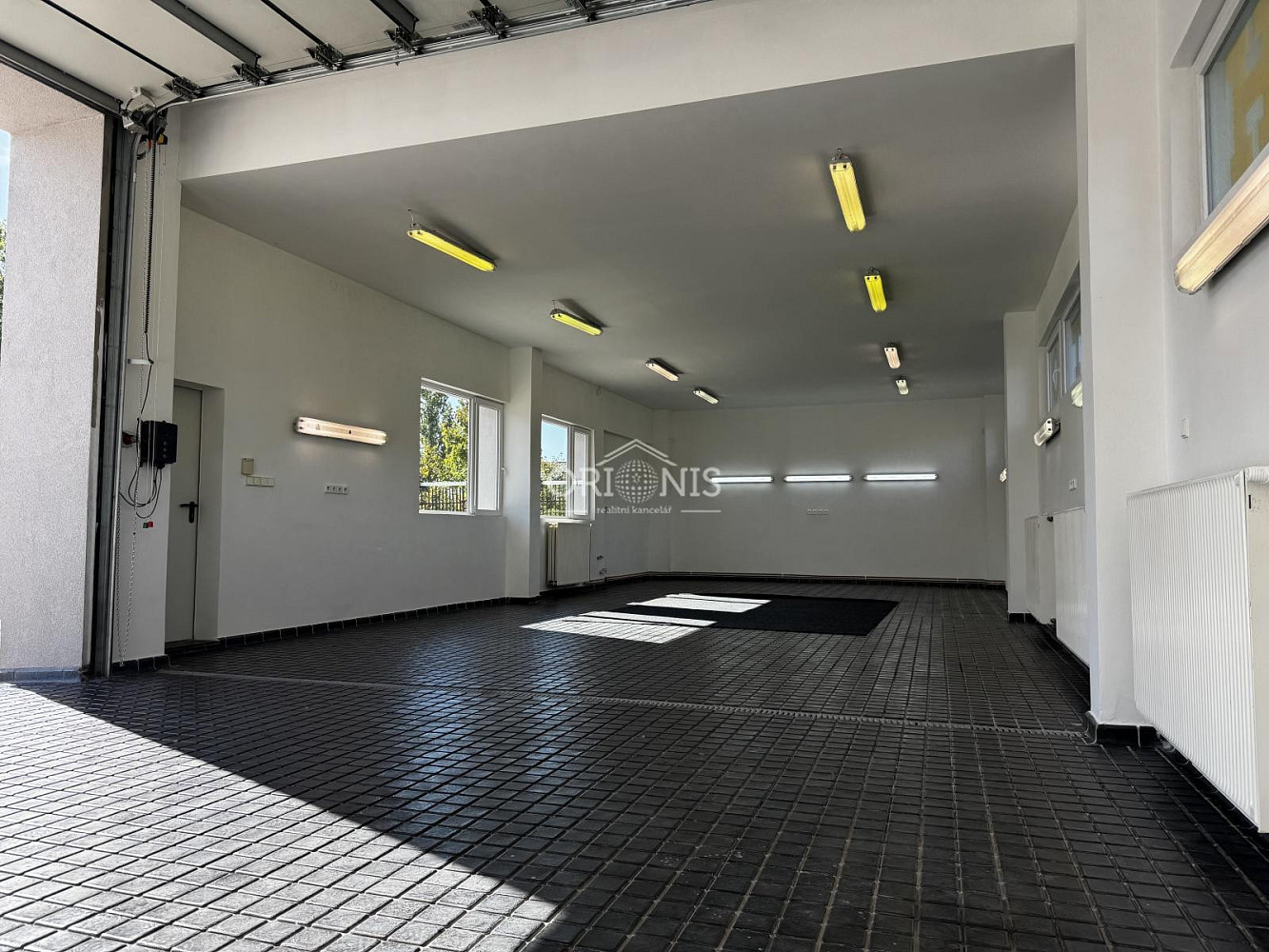 Pronájem výrobních prostor 147 m²