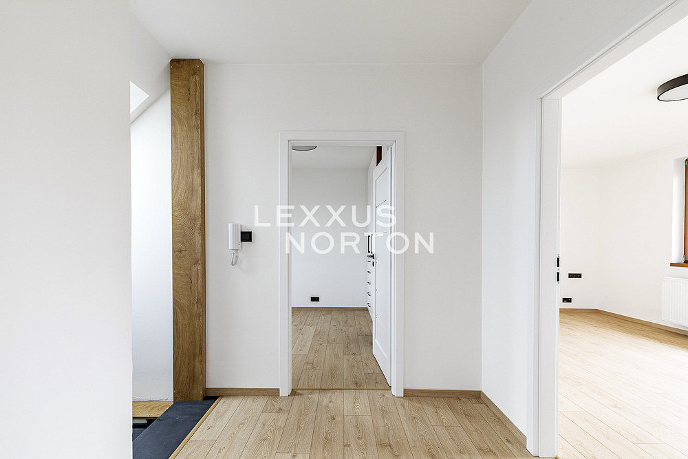 Pronájem bytu 4+kk 108 m² – fotografie 5