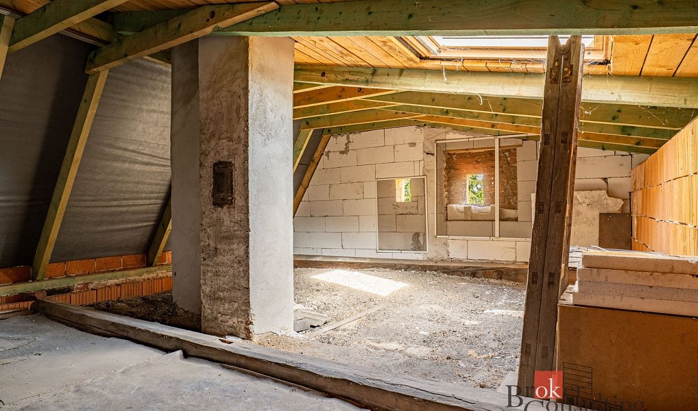Prodej domu 273 m² s pozemkem 499 m², Sušice – náhled fotky 14