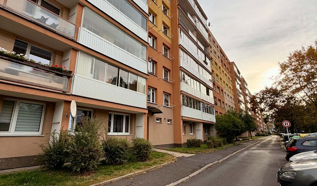 Prodej bytu 1+1, 26 m², Most