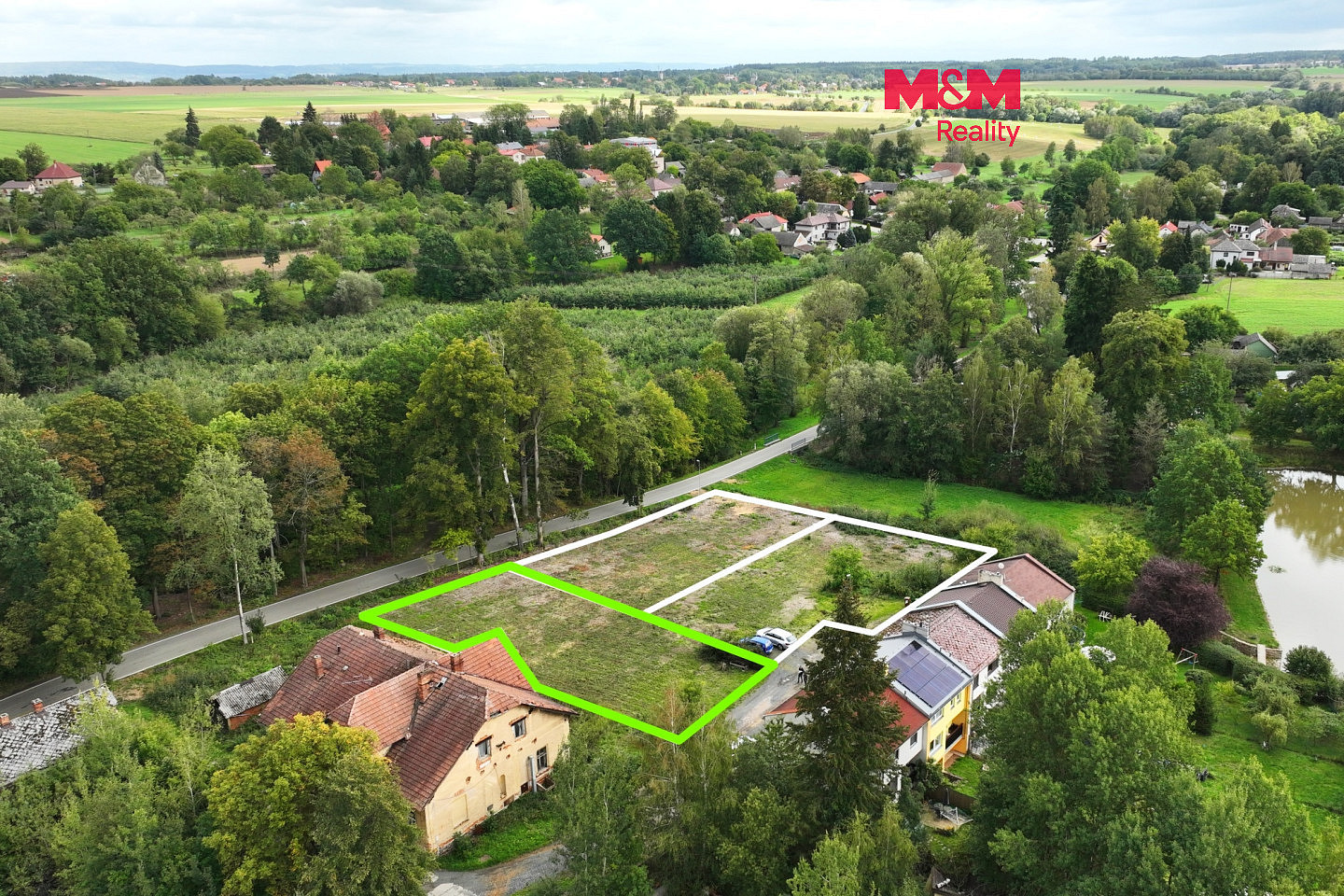 Prodej stavebního pozemku 1 060 m²