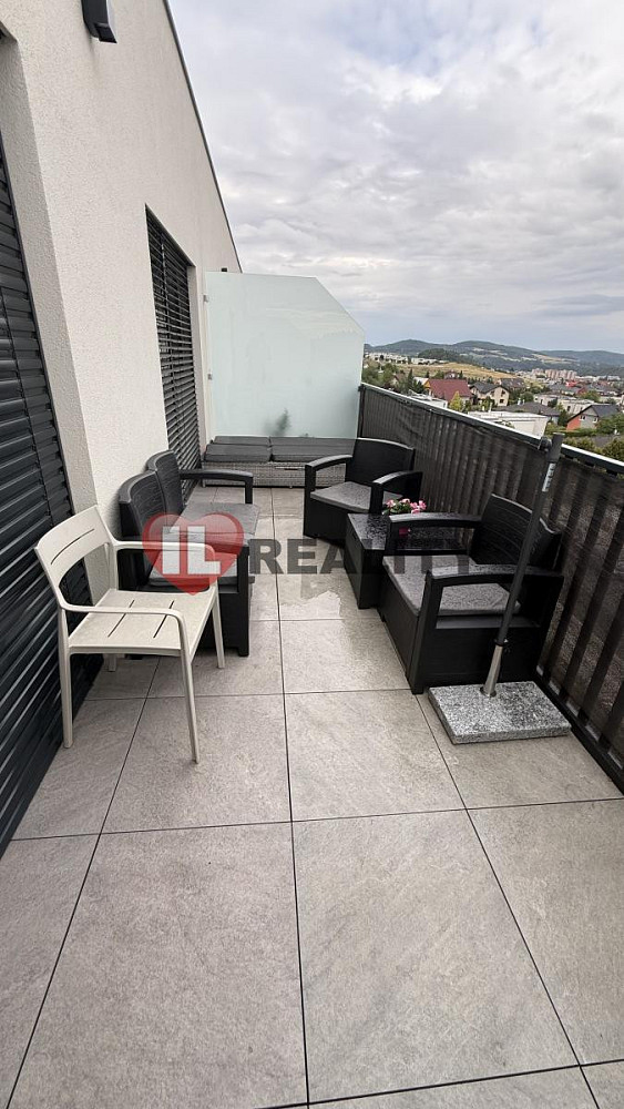 Pronájem bytu 2+kk 57 m² — photo 2