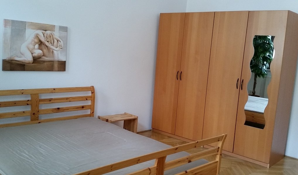 Pronájem bytu 2+kk 65 m², Praha – náhled fotky 3