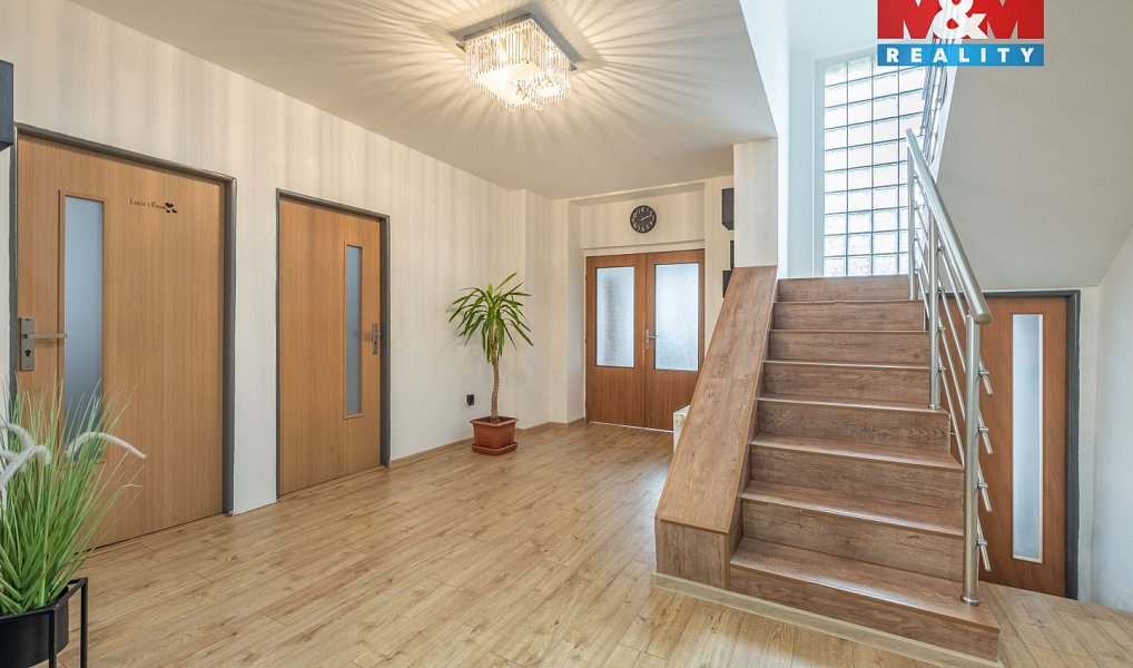 Prodej domu 210 m² s pozemkem 367 m², Vinařice – náhled fotky 12