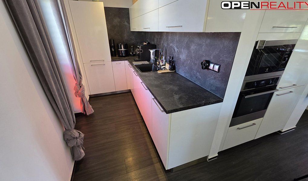 Prodej bytu 4+kk 128 m², Popůvky – náhled fotky 19