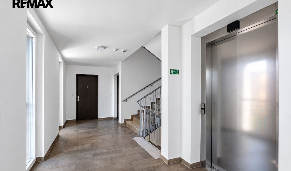 Prodej bytu 3+kk 90 m², Praha – náhled fotky 33