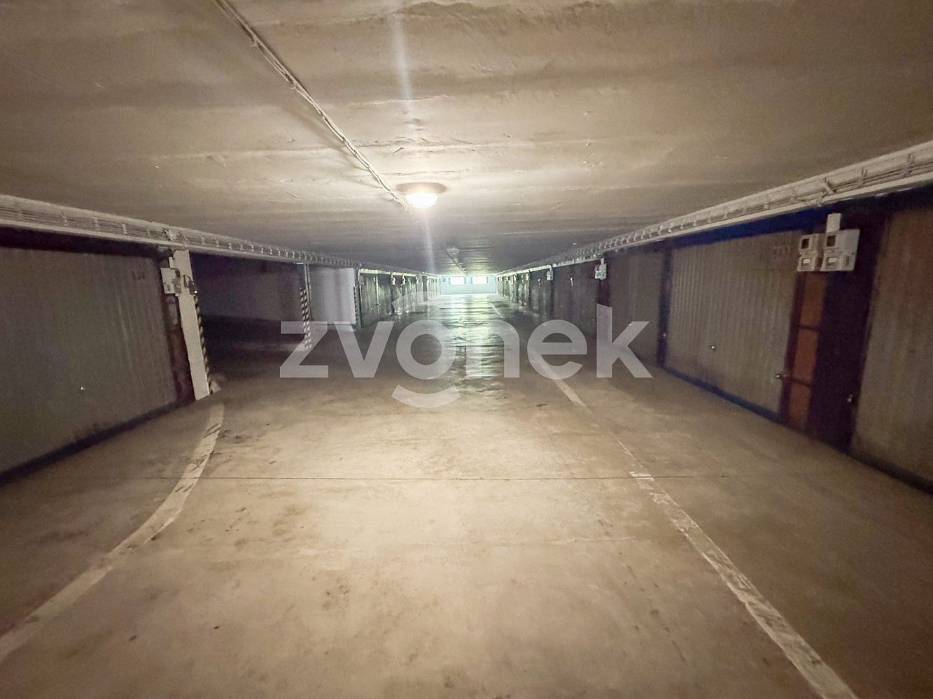 Pronájem garáže 16 m2, Zlín – fotografie 4
