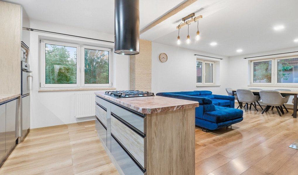Prodej domu 159 m² s pozemkem 1 023 m², Lučina – náhled fotky 2