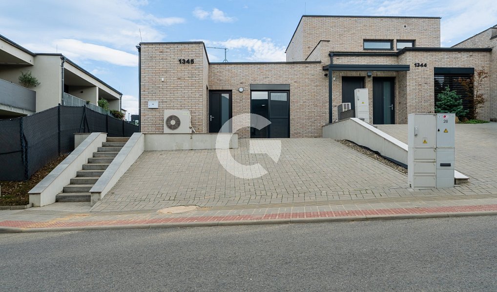 Prodej domu 80 m² s pozemkem 334 m², Zlín – náhled fotky 12