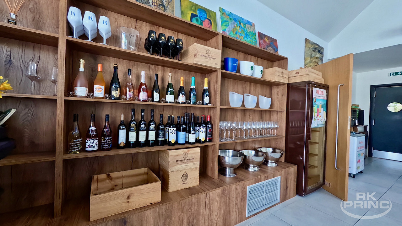 Prodej restaurace 300 m² – fotografie 2