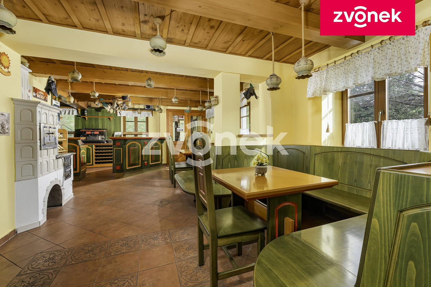 Prodej ubytovacího objektu 1 086 m² — photo 3