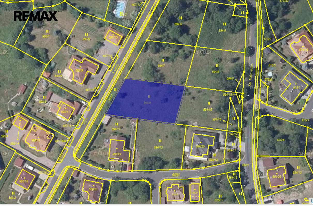 Prodej pozemku 1 242 m²