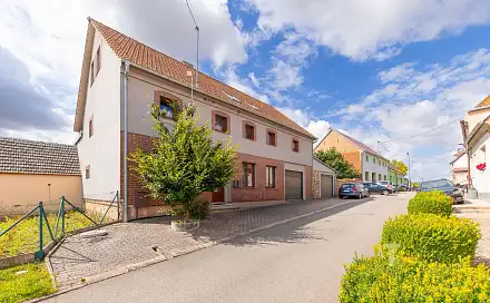 Prodej domu 416 m² s pozemkem 690 m², Rostěnice-Zvonovice, okres Vyškov