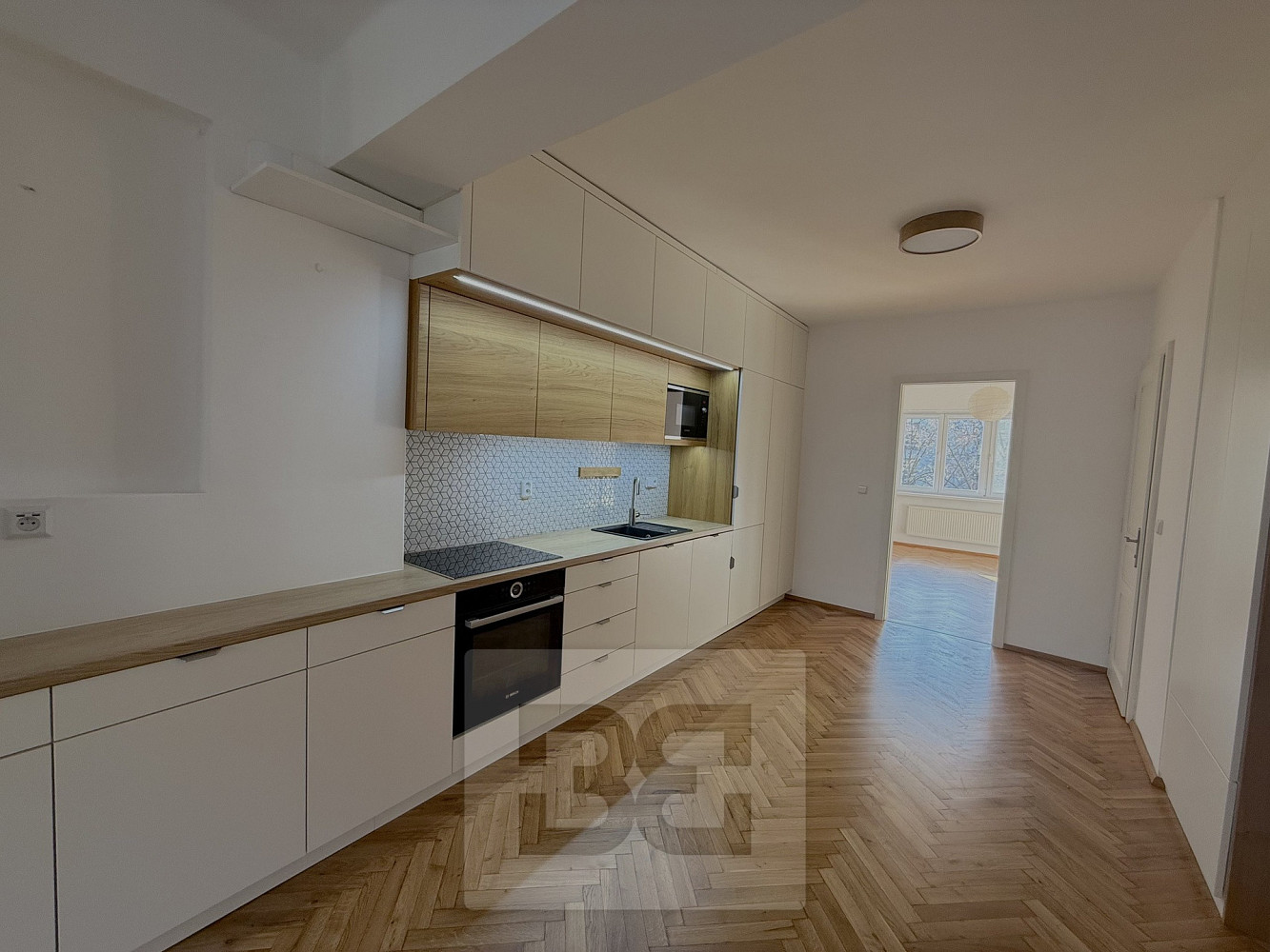 Pronájem bytu 3+kk 72 m² – fotografie 4