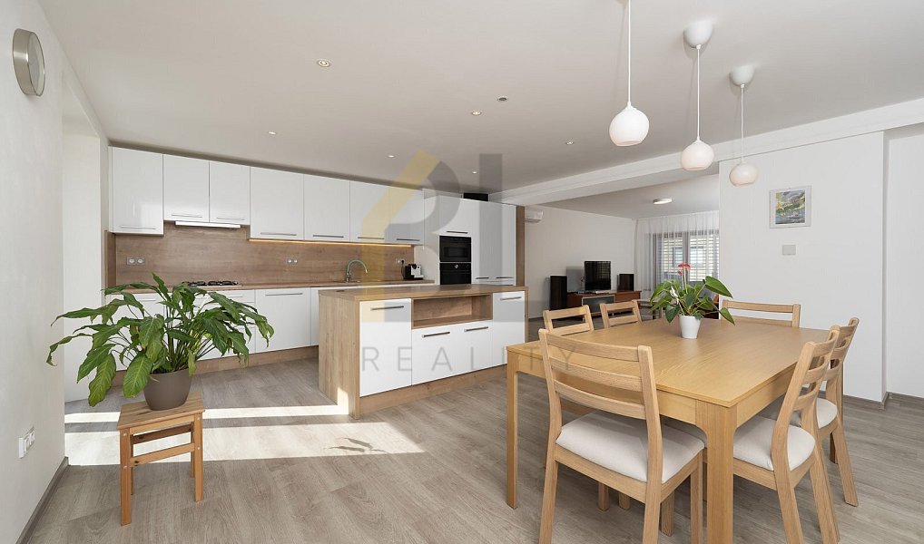Prodej domu 160 m² s pozemkem 336 m², Hodonín – náhled fotky 3