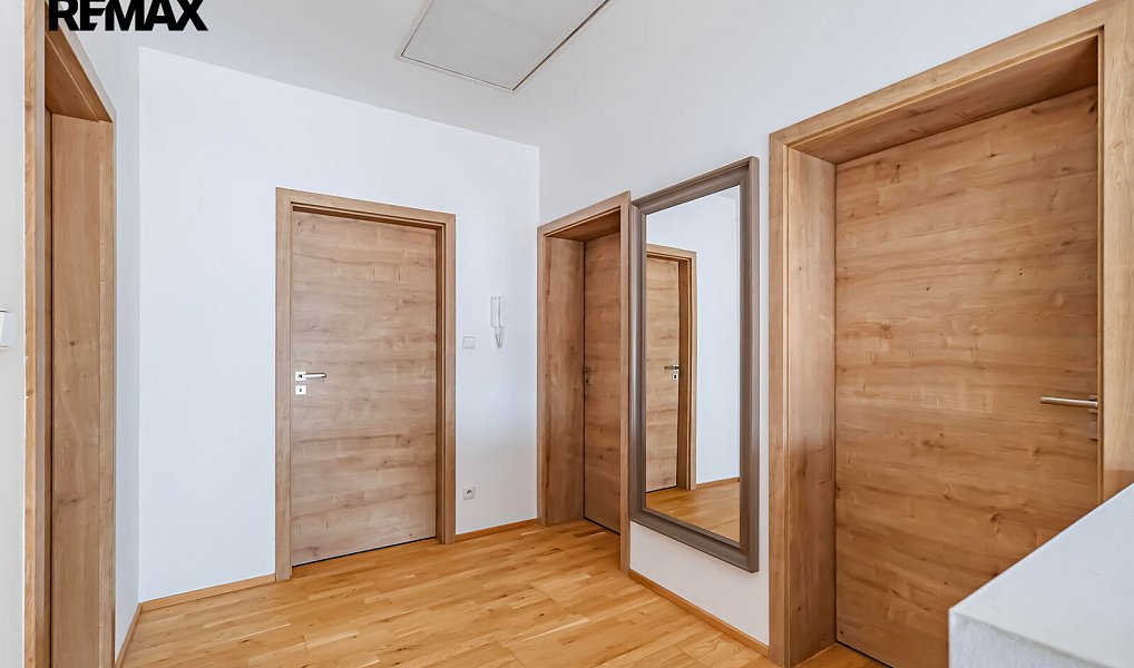 Prodej domu 180 m² s pozemkem 679 m², Veleň – náhled fotky 16