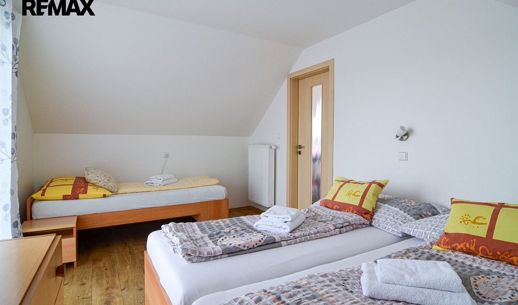 Prodej domu 192 m² s pozemkem 320 m², Novosedly – náhled fotky 12