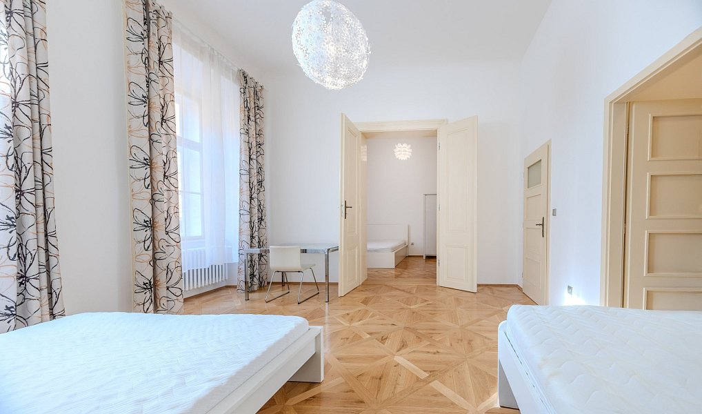 Prodej bytu 4+kk 127 m², Praha – náhled fotky 15