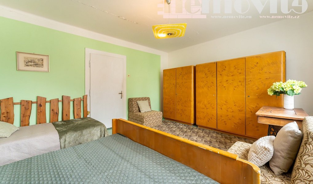 Prodej domu 153 m² s pozemkem 961 m², Týnec nad Labem – náhled fotky 9