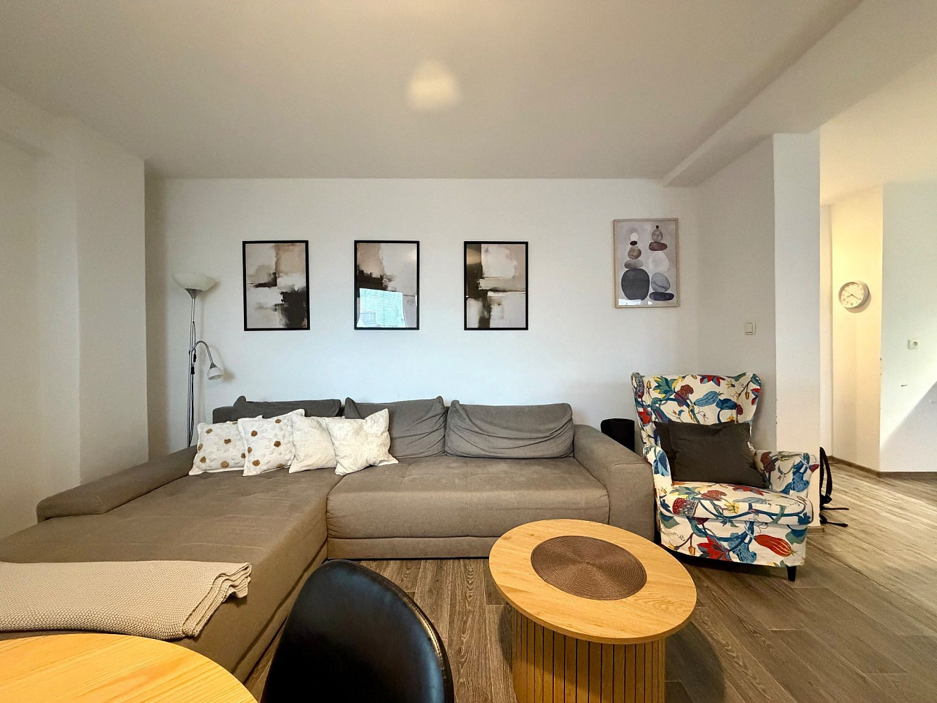 Pronájem bytu 3+kk 70 m² – pohled 4