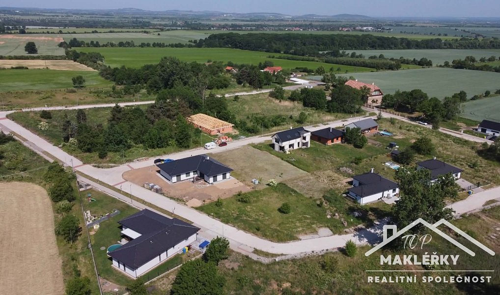 Prodej stavebního pozemku 898 m², Žáky – náhled fotky 9