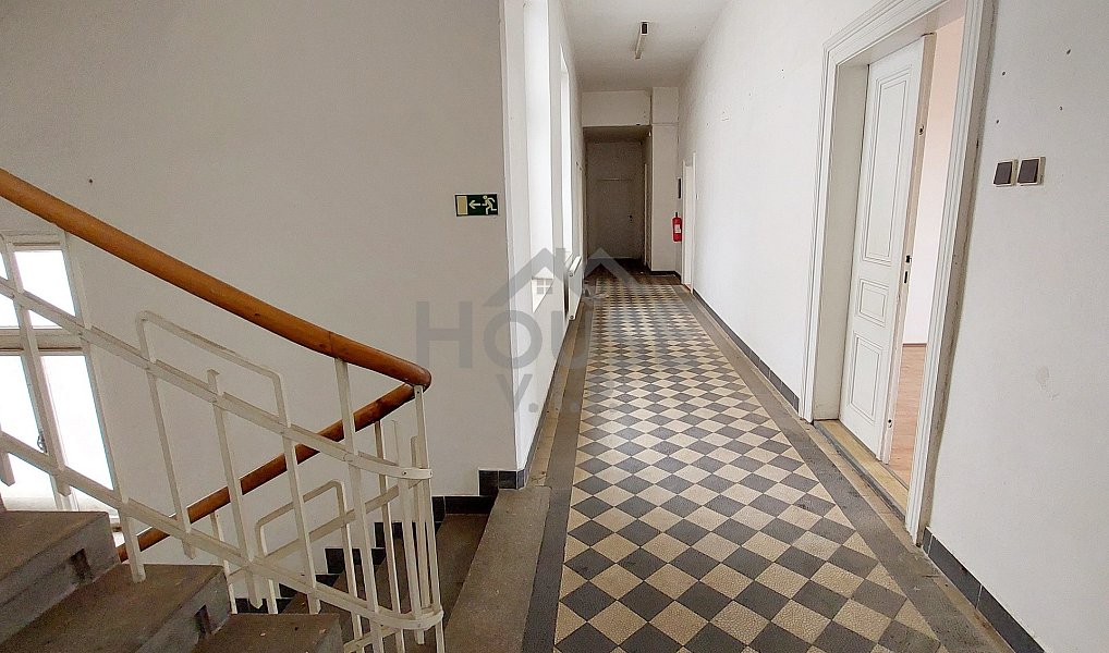 Prodej domu 564 m² s pozemkem 333 m², Roudnice nad Labem – náhled fotky 7