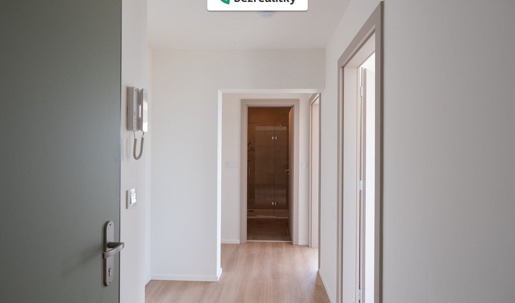 Prodej bytu 2+kk 60 m², Praha – náhled fotky 3