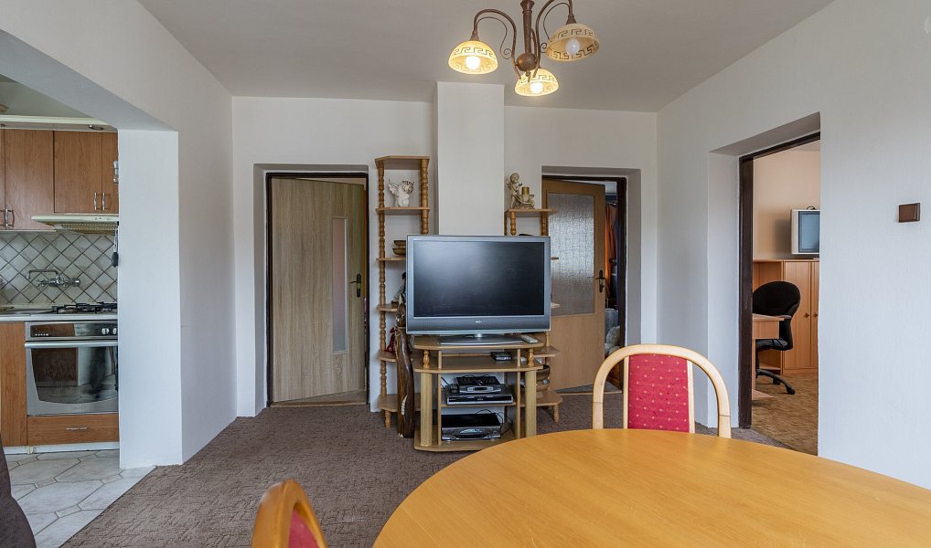 Prodej domu 305 m² s pozemkem 1 002 m², Jihlava – náhled fotky 17