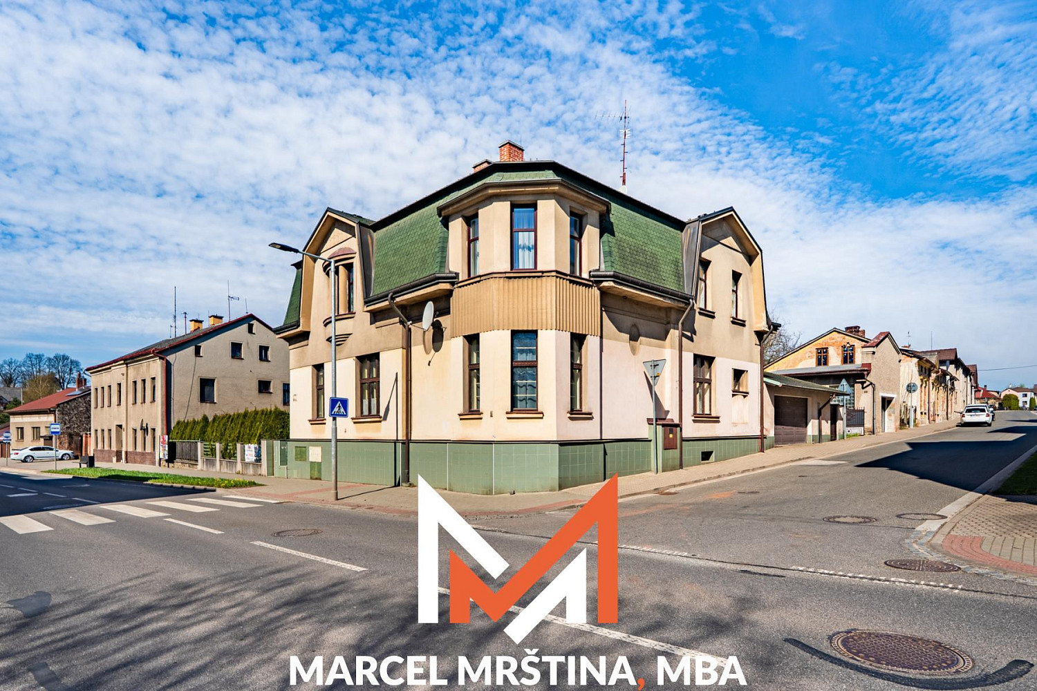Prodej domu 340 m² s pozemkem 588 m² – fotografie 4