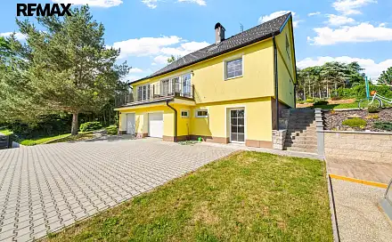 Prodej domu 300 m² s pozemkem 150 m², Dačice - Bílkov, okres Jindřichův Hradec