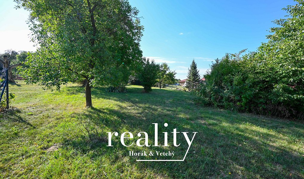 Prodej stavebního pozemku 2 200 m², Hranice – náhled fotky 23