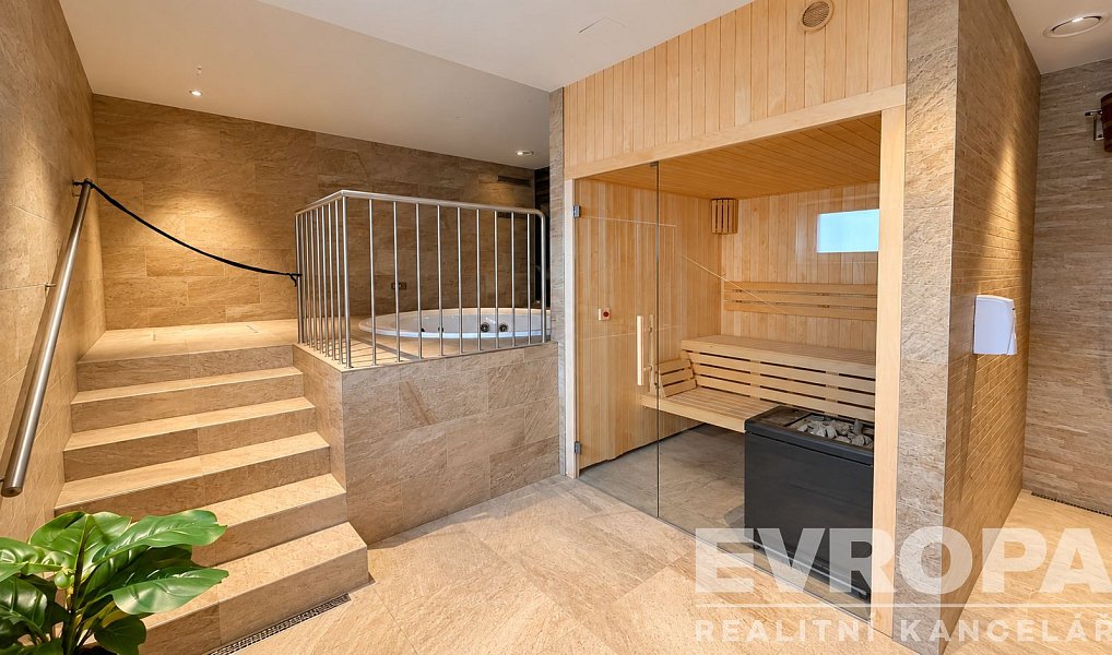 Pronájem garáže, 170 m², Hořejší Vrchlabí - Trutnov, Vrchlabí