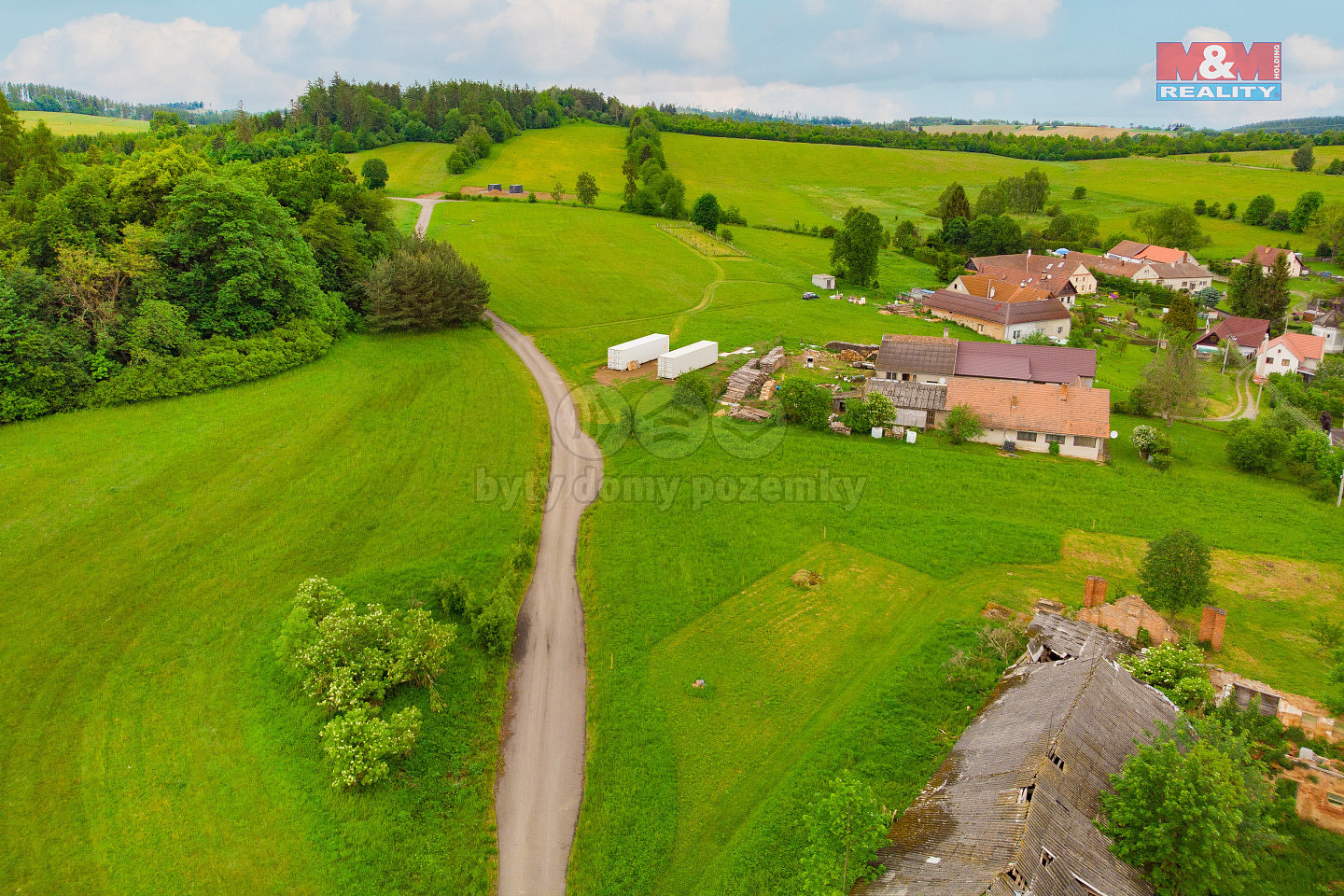 Prodej stavebního pozemku 473 m² – fotografie 4