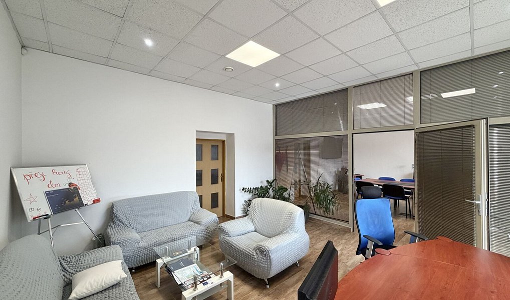 Prodej kanceláře 466 m², Chomutov – náhled fotky 8