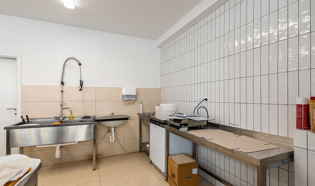 Prodej obchodních prostor 123 m², Praha – náhled fotky 9