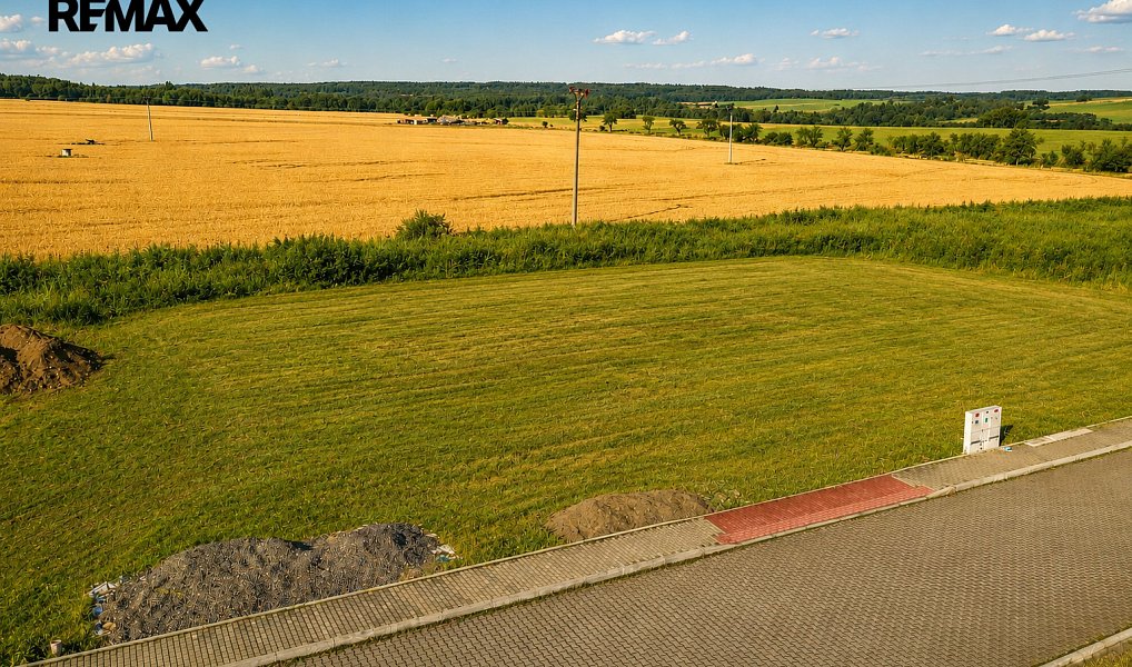 Prodej stavebního pozemku 1 132 m², Točník – náhled fotky 2