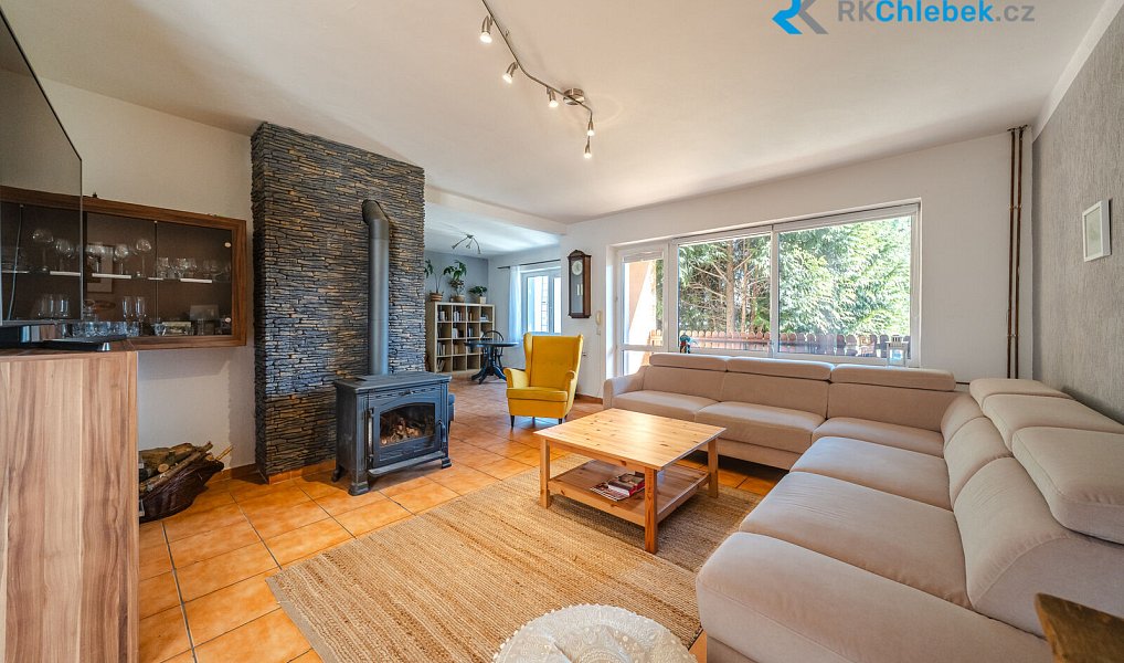 Prodej domu 268 m² s pozemkem 1 080 m², Kravaře – náhled fotky 6