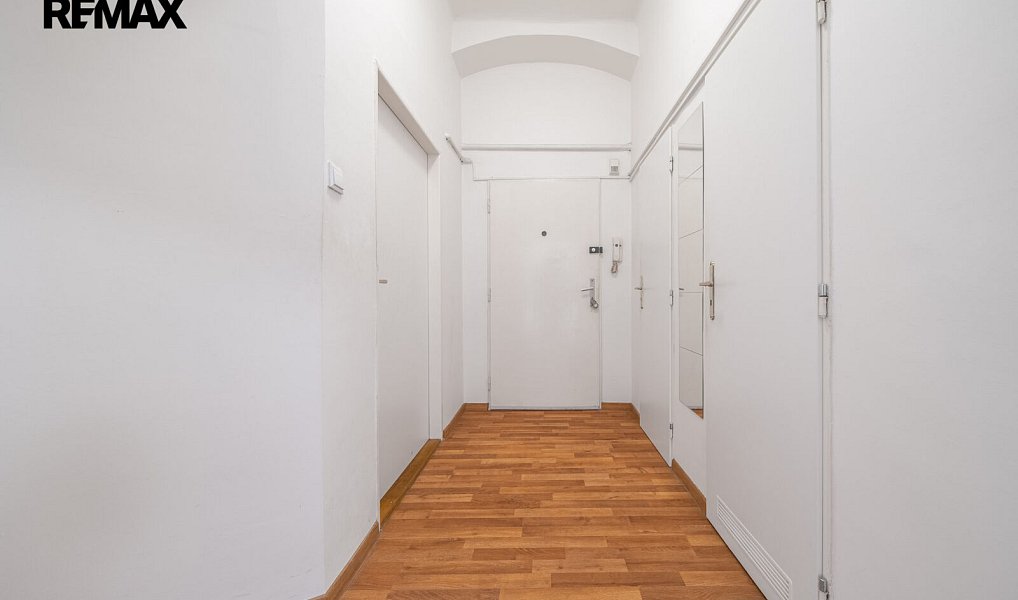 Pronájem bytu 2+1 73 m², Praha – náhled fotky 4