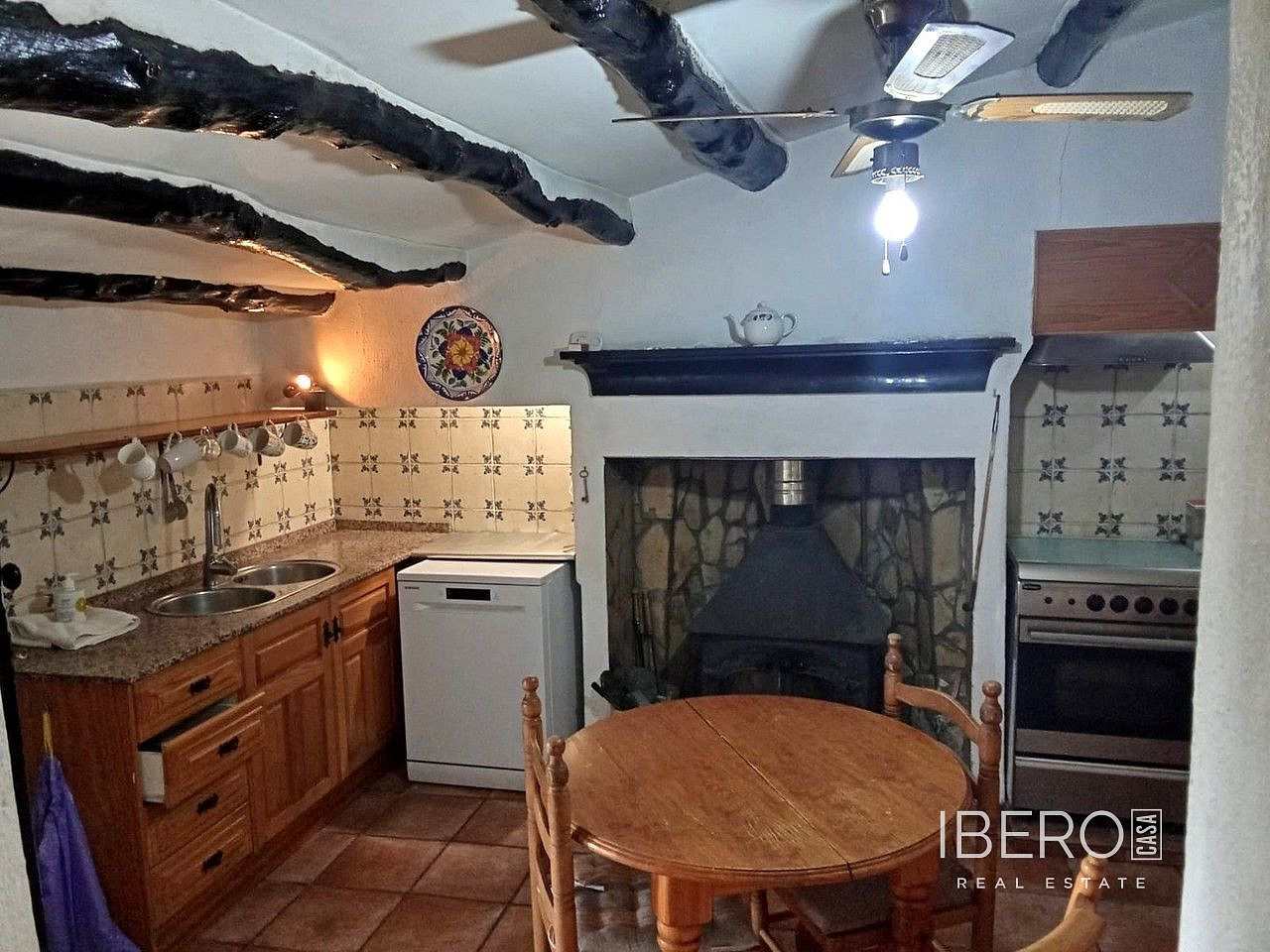 Prodej domu 634 m² s pozemkem 250 000 m² — photo 4