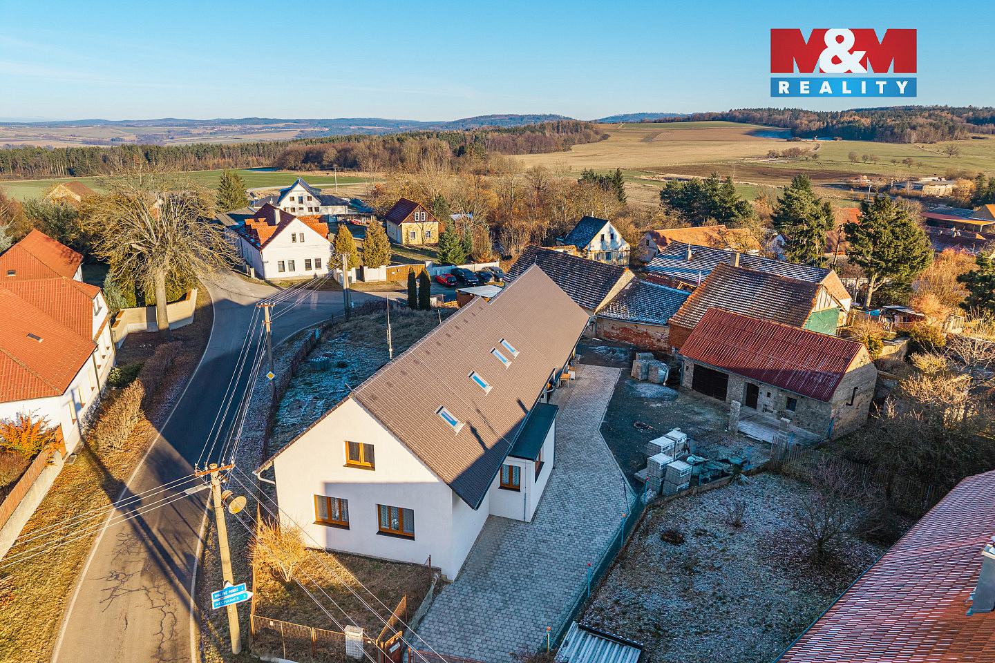 Prodej domu 225 m² s pozemkem 1 397 m²