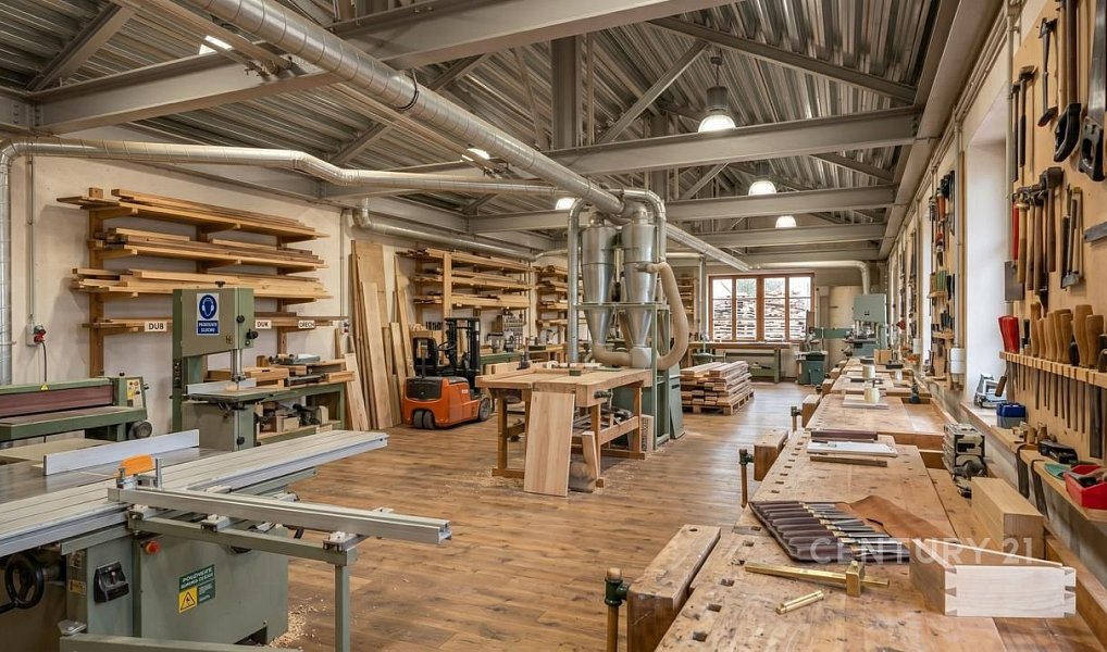 Prodej skladovacích prostor 1 100 m², Holýšov – fotka 1 z 5