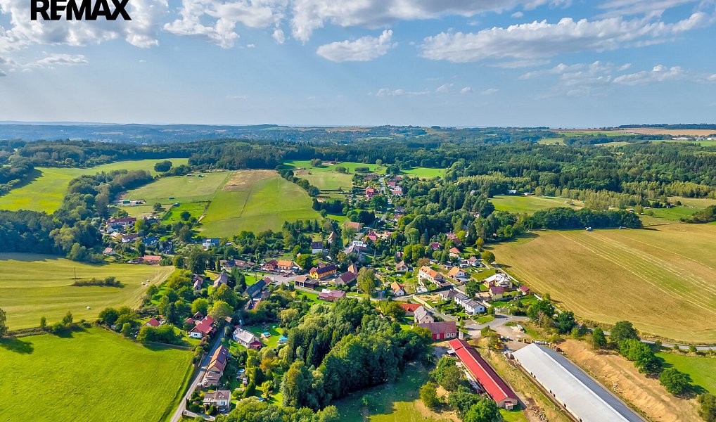 Prodej pole 13 211 m², Velké Popovice – náhled fotky 2