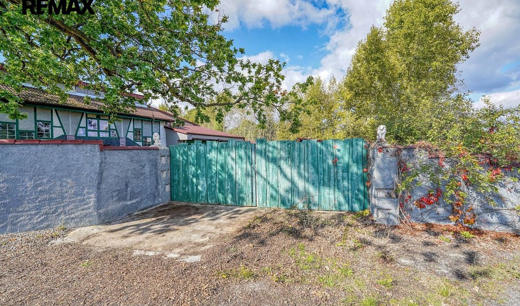 Prodej domu 952 m² s pozemkem 2 493 m², Všeruby – náhled fotky 47