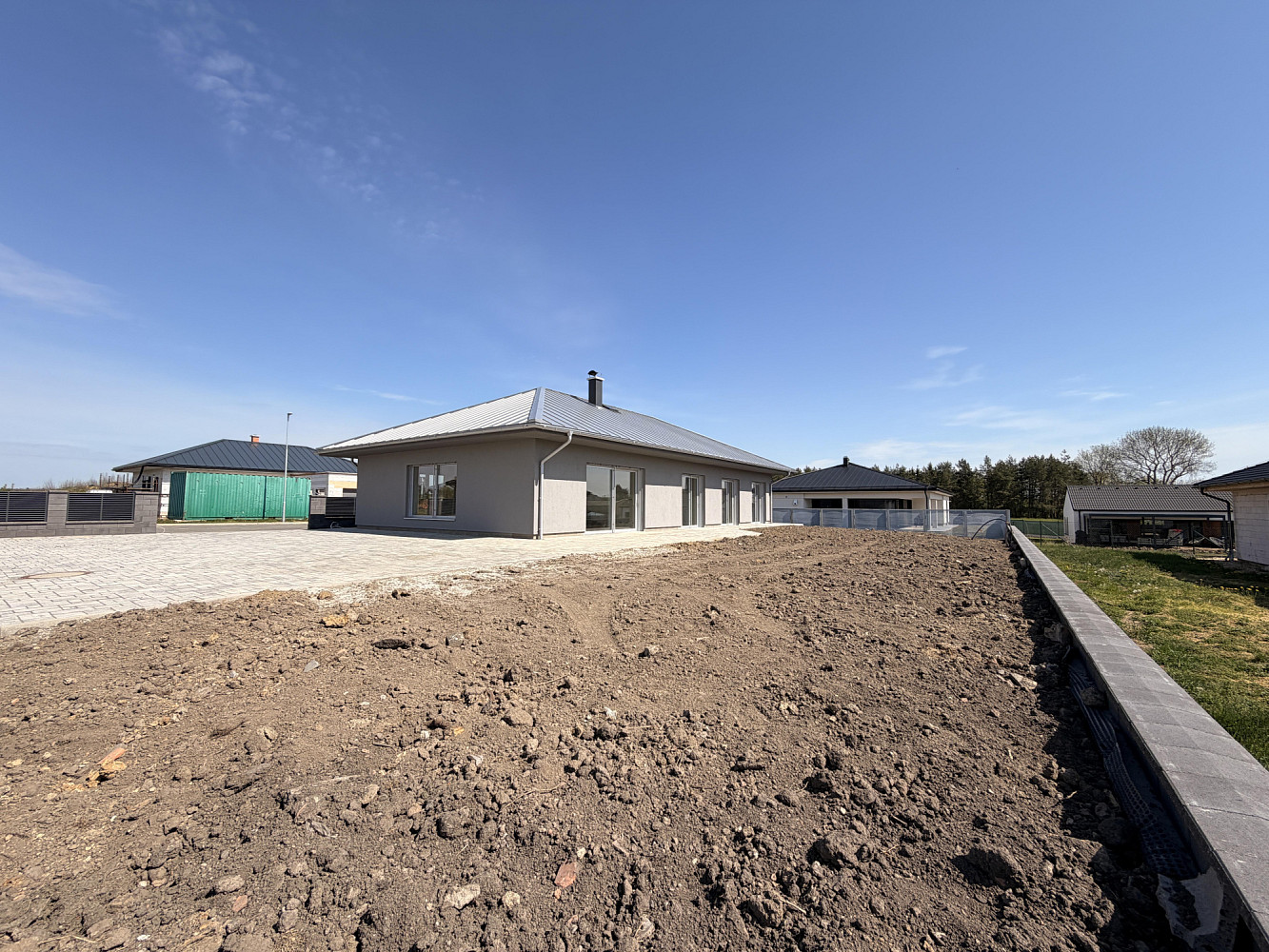 Prodej domu 200 m² s pozemkem 841 m² — photo 2