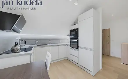 Pronájem bytu 2+kk 40 m², Popovice, okres Brno-venkov