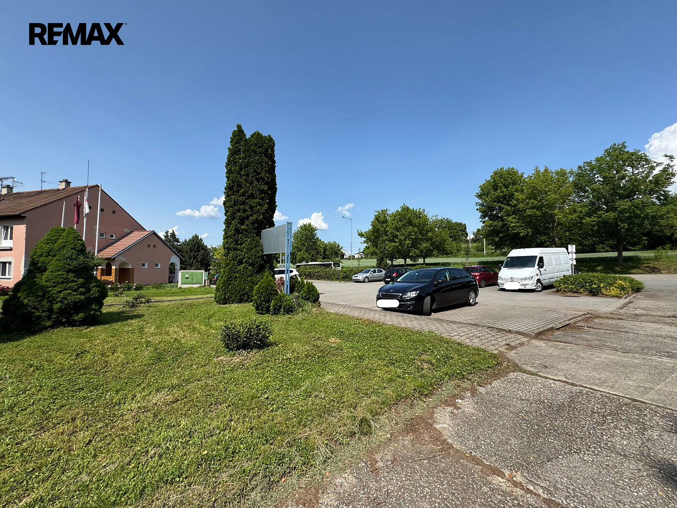 Prodej komerčního objektu (jiného typu) 900 m² – fotografie 4
