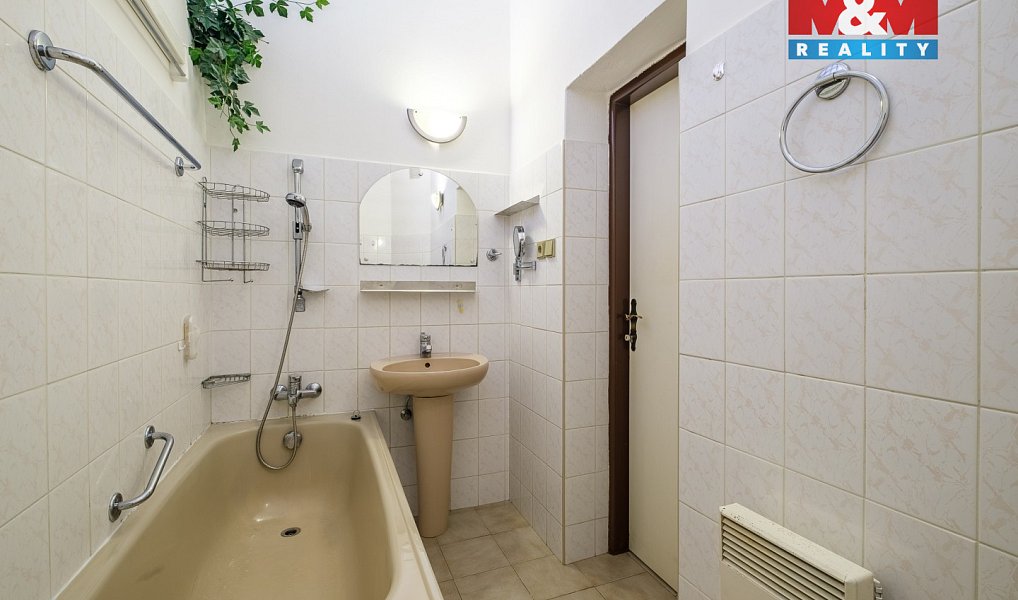 Prodej bytu 4+1 106 m², Karlovy Vary – náhled fotky 10