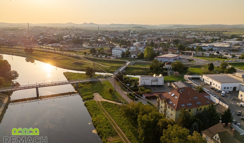 Prodej bytu 4+kk 112 m², Staré Město – náhled fotky 30